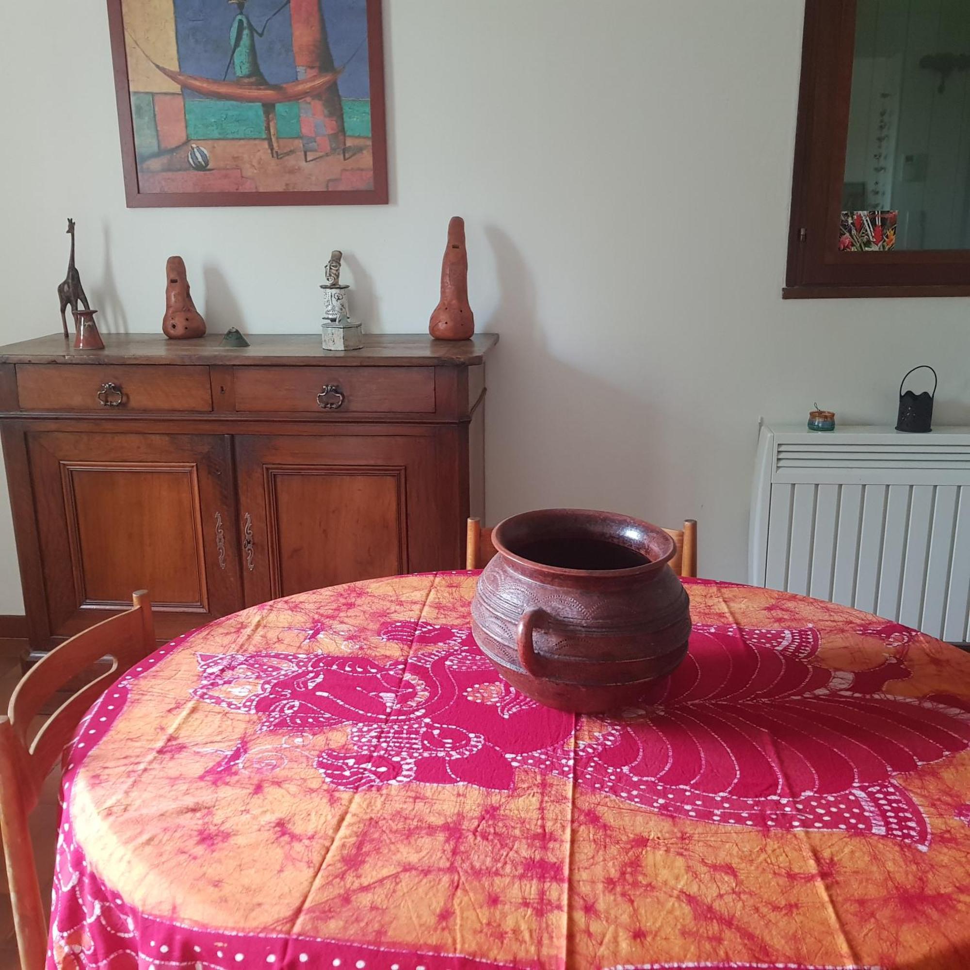 Dans Petit Havre De Paix Avec Piscine Chauffee Au Coeur Du Luberon * Gargas (Vaucluse)